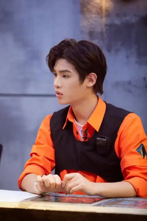 黄明昊密室大逃脱