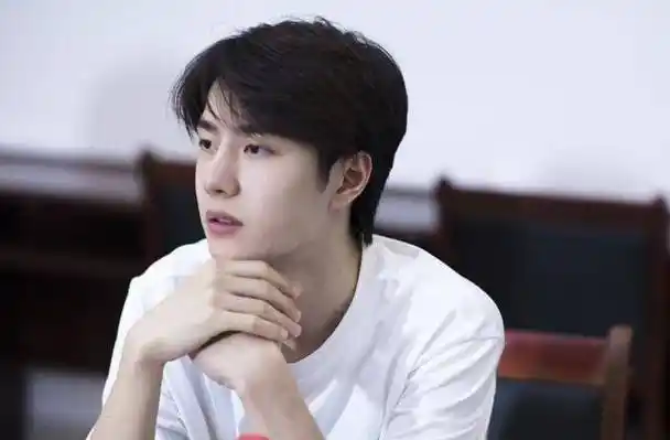 罗云熙弯道超车邓伦?王一博弯道超车肖战?