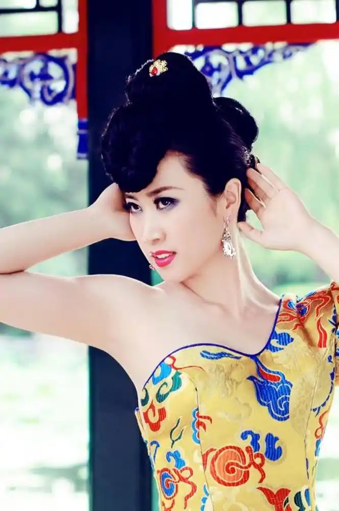 芙蓉姐姐瘦身芙蓉姐姐还是芙蓉姐姐吗