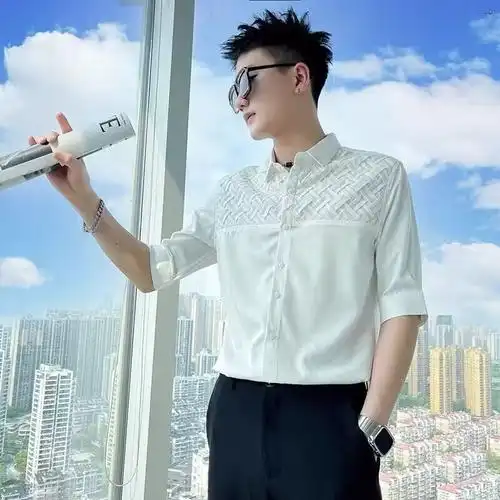 高级感白色衬衫男士夏季薄款五分袖衬衣潮流痞帅男装休闲半袖衬衫