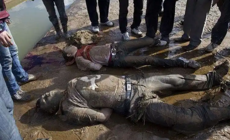 叙利亚排水沟惊现80具爆头尸体
