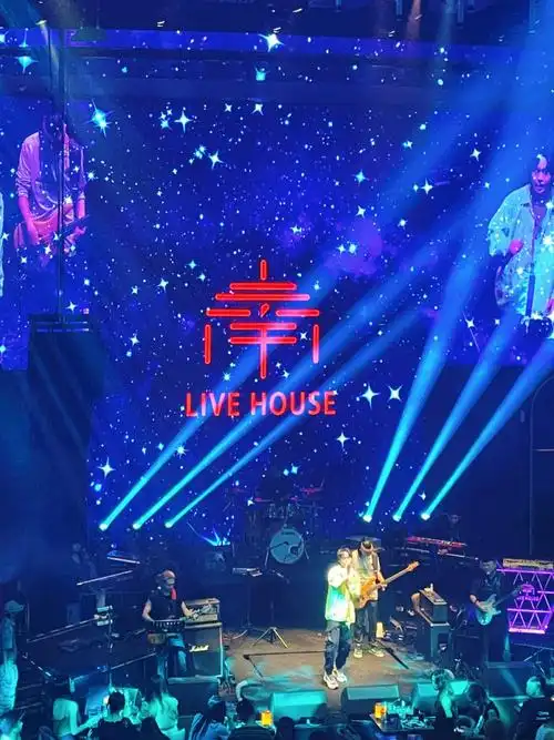 在昆明听现场版的中国好声音南livehouse