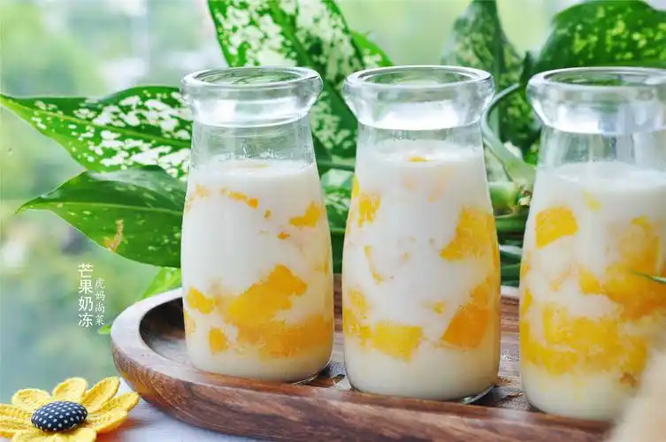 牛奶芒果做法(简单省事懒人菜芒果撞奶一次就上瘾)