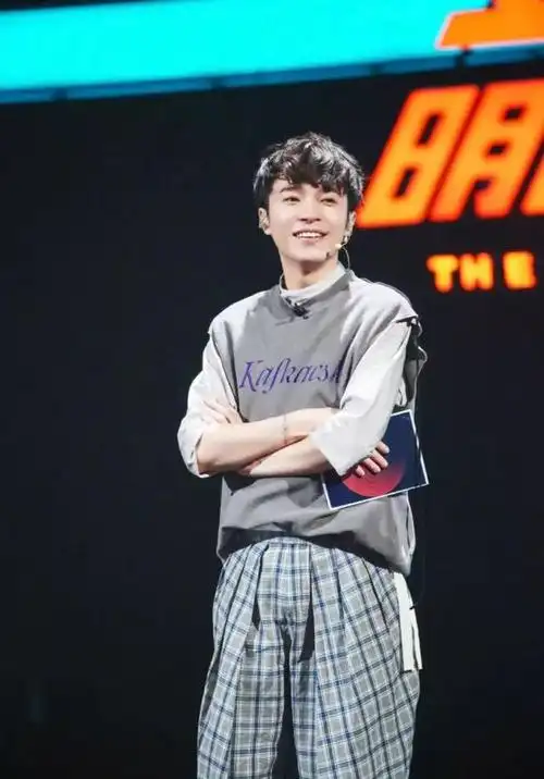 再遇见吴青峰 - 泡泡网