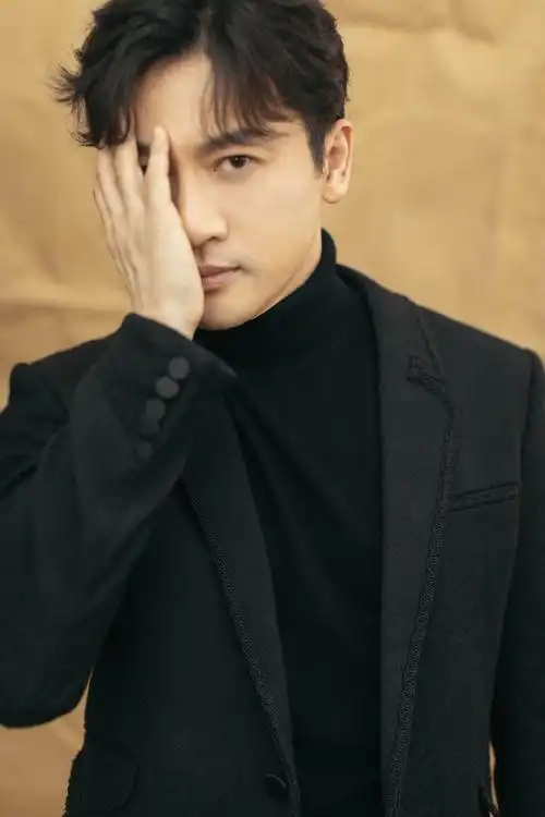 创造营班主任@苏有朋 现身 媒体看片会,导师秀上火力全开的他