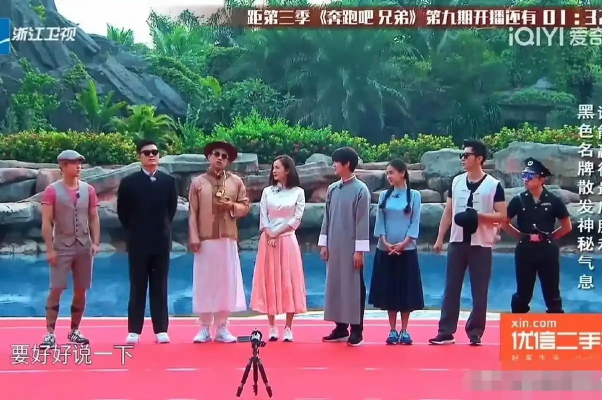 毕竟杨幂是在综艺节目上官方量过的[求抱抱] 杨颖说自己身高168,杨幂