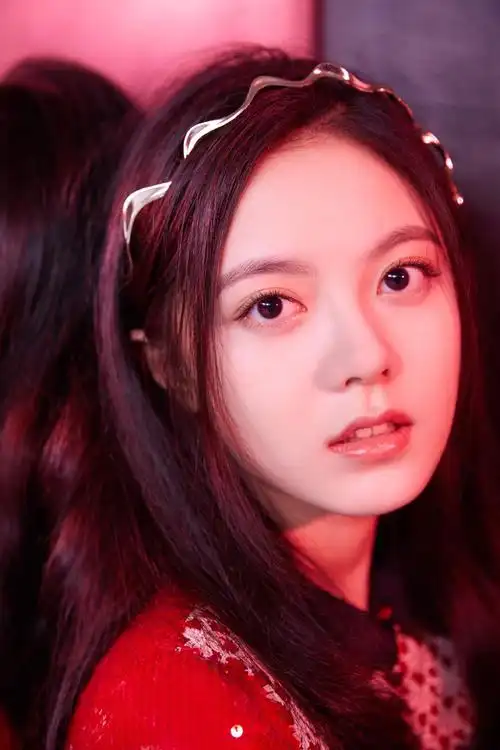 悬疑新剧《漂白》正式开机,主演赵今麦的加盟备受期待