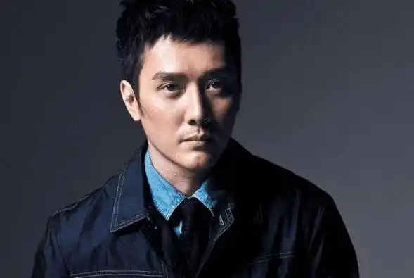 这两位70后的男演员,是娱乐圈中公认的帅哥,你更喜欢哪一位_角色_吴彦