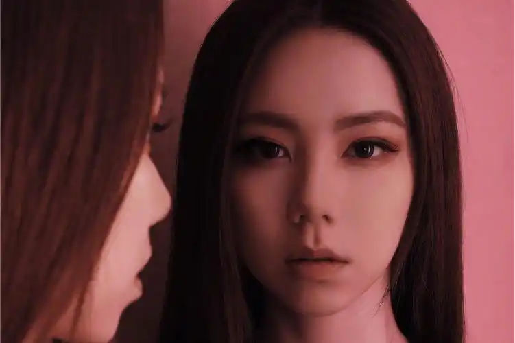 p>《两个你》是由 a target="_blank" href="/item/邓紫棋/6798196"