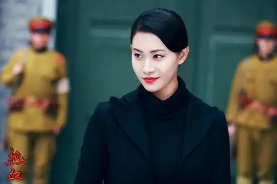 谍战剧热血热播宋梓侨蛇蝎毒辣抢眼