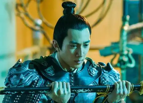 吴尊新片显尴尬