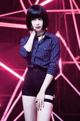 fx [ 宋茜 ]°victoria 禁二传二改抱图点赞