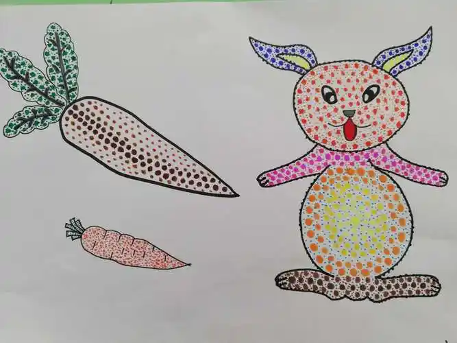 实小幼儿园大二班《奇妙的圆点画》