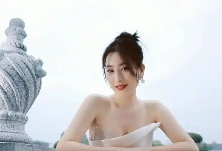 原创马苏放弃空气刘海吧43岁演妈有种俺娘田小草的既视感