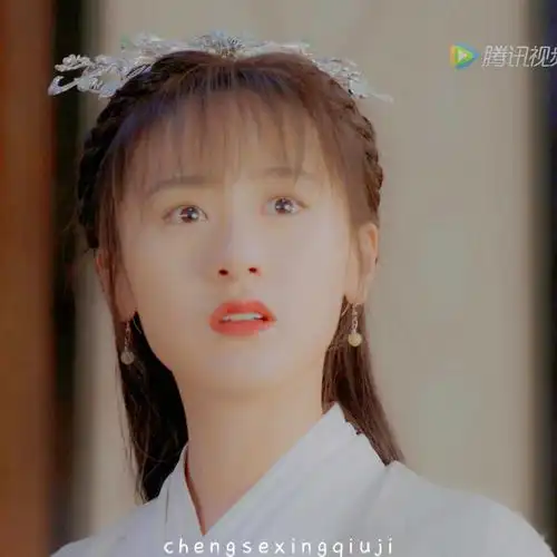 袁冰妍头像 "在大河国的墨池苑,有座莫干山,莫山山,便出自于那里.