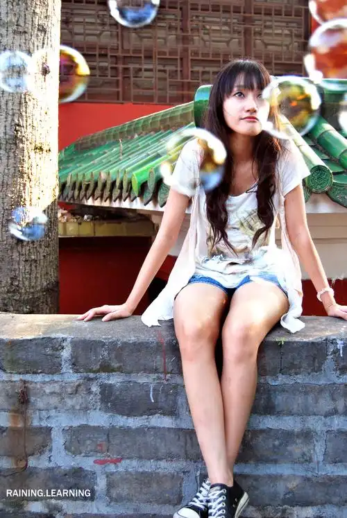 弹吉他女孩_人像_poco摄影,人物