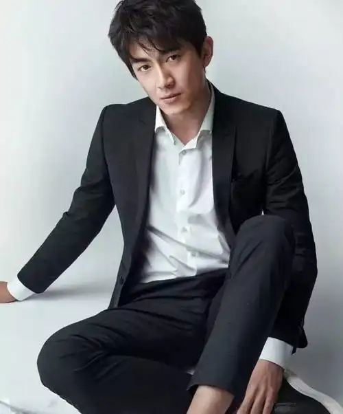 林更新《男人风尚leon 》杂志写真图