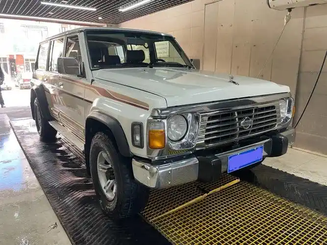 硬派越野 尼桑途乐y60巡逻兵 精品车况 好东西不容错过 - 抖音