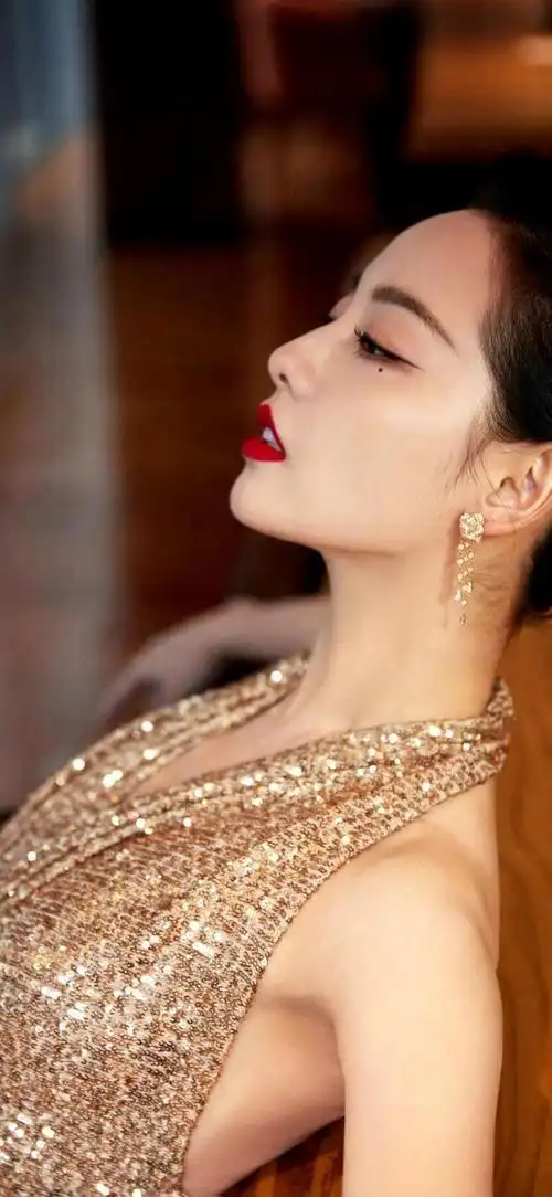 头条创作挑战赛##娱评爆款计划##高清美女明星壁纸