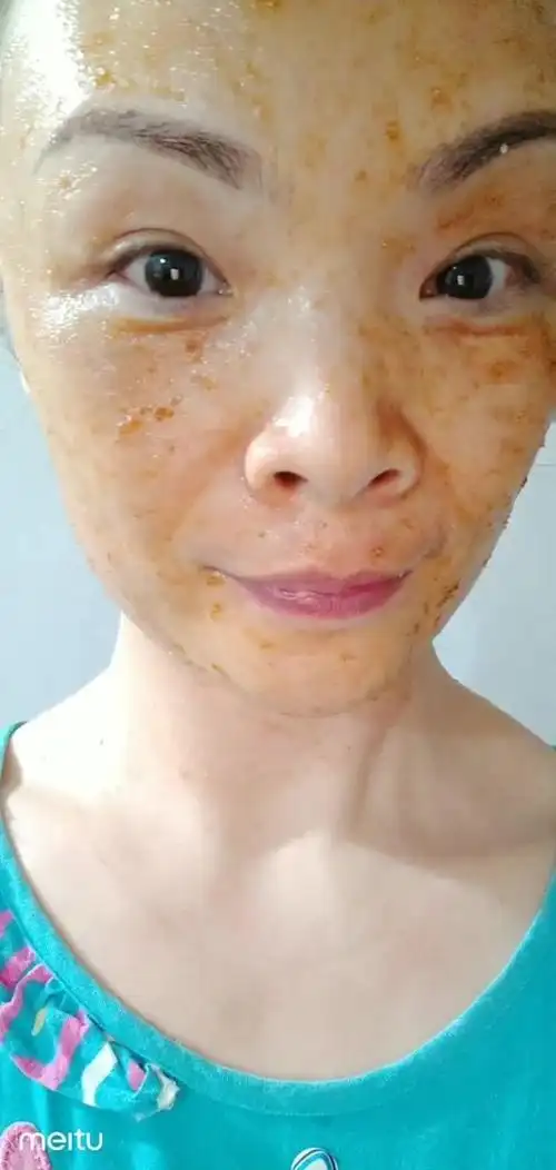 做个黄糖清洁面膜,清除毛孔污垢9696让护肤品更好吸收0000