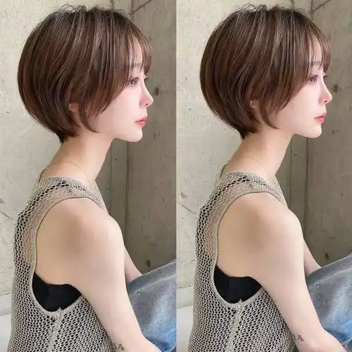 女士发型,立体蓬松显气质,大多女性都想试一试|微卷|短发|脸型|时尚