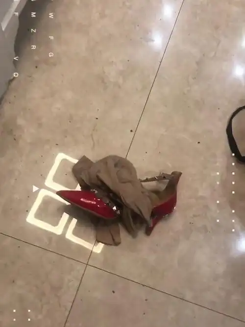 这双袜子,简直是个行走的"酸臭制造机"