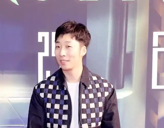 演员张子贤个人资料:长相"丑"得有特色,靠演技熬出头-天晟网