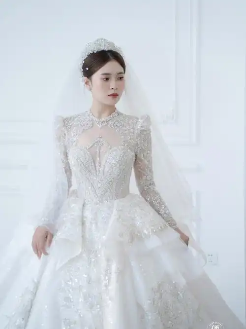 绣高定婚纱礼服馆