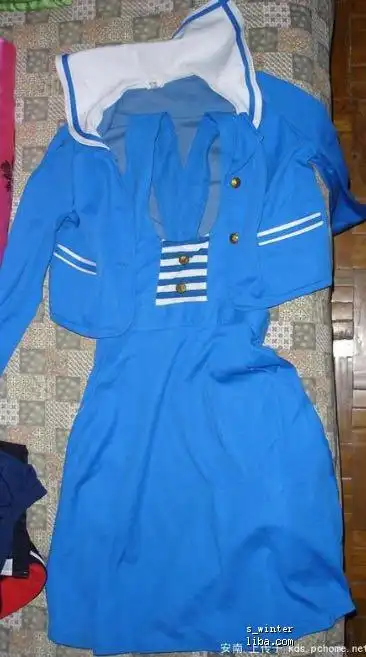 上海90年代女生校服曾经穿过的入缅怀青春