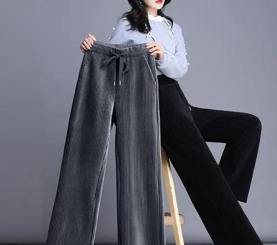 今年流行一女裤:叫"灯芯绒阔腿裤",时髦显瘦,保暖舒适有气质|高腰