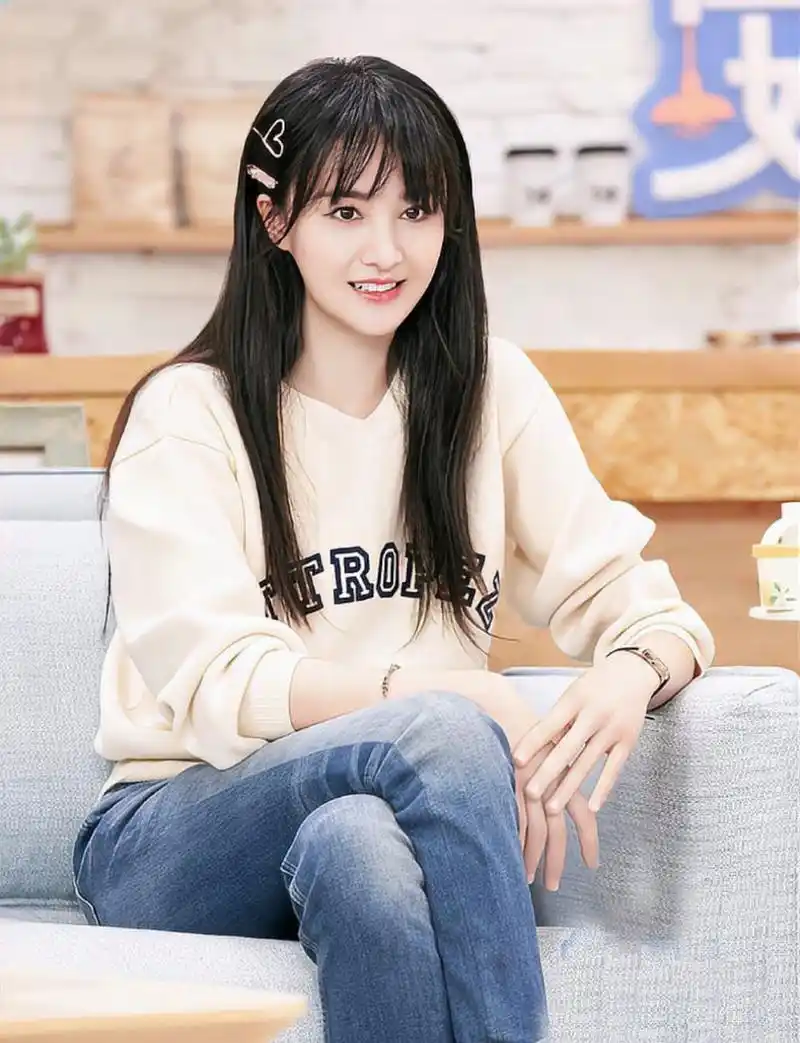 演员郑爽因合同纠纷被强制执行9050万,投资方将她告上了法庭.