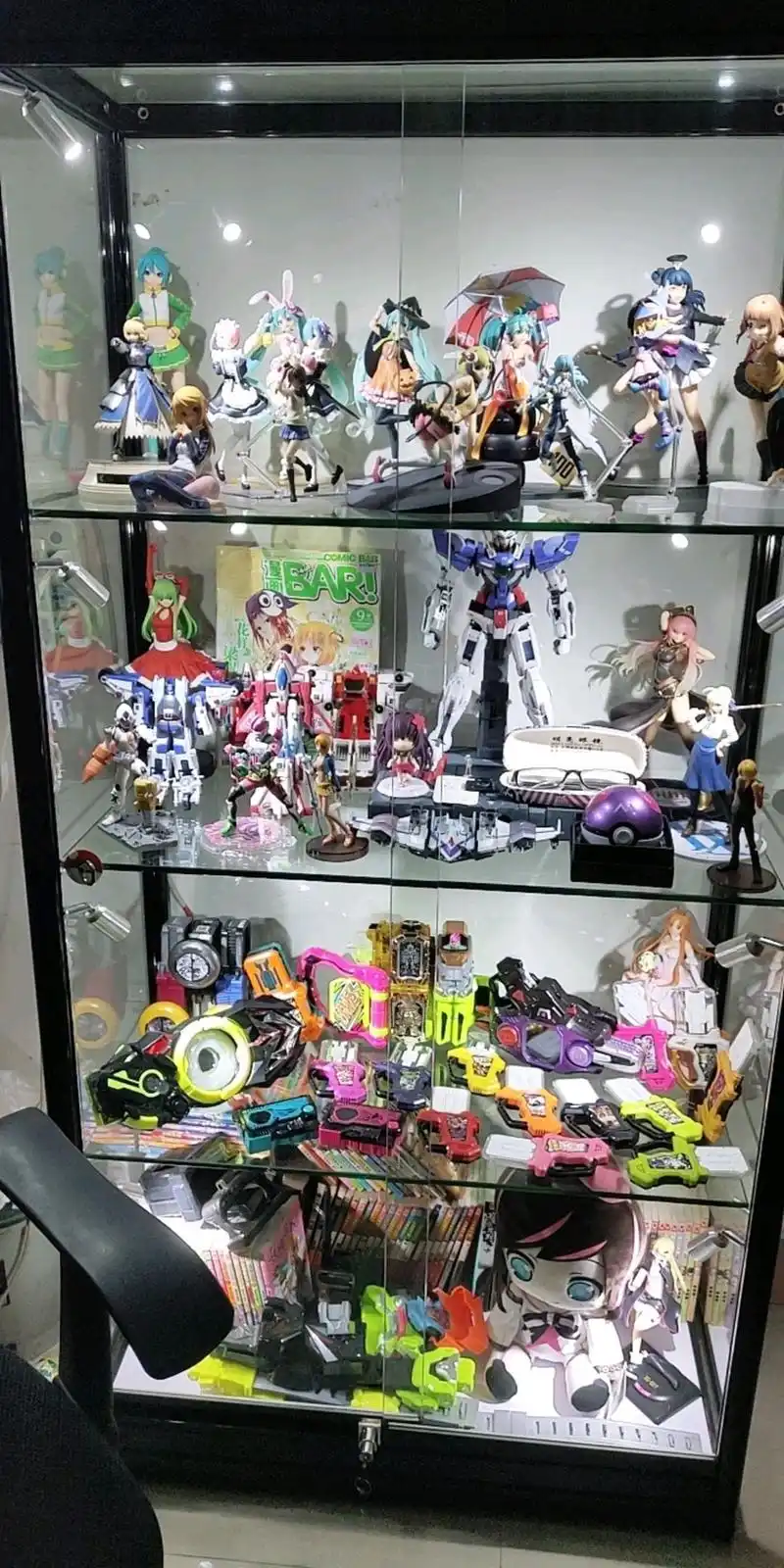 原创宅男对手办有多痴迷?入坑1月塞满柜子,最后那位是矿里有家