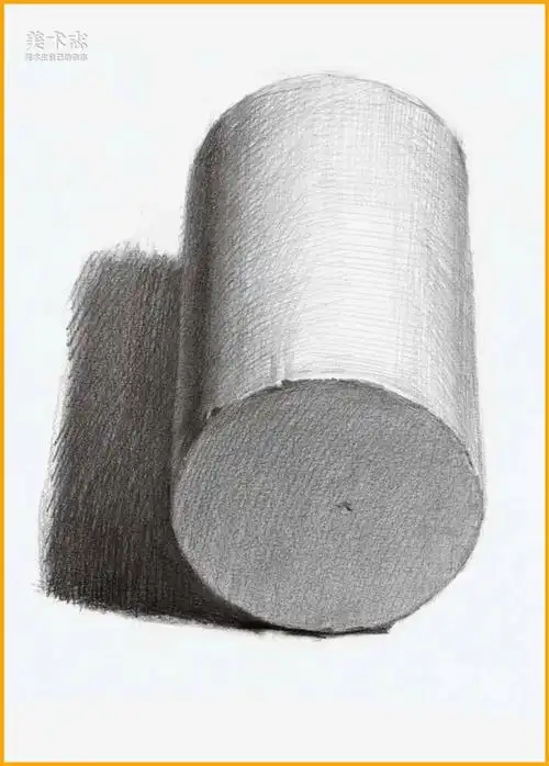 【素描几何体】同样有代表性的圆柱体有什么特点?其中居然大有学问 !