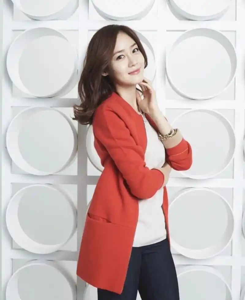 宋承宪前女友成宥利陷30亿非法资金丑闻,本人称不管公司经营操作