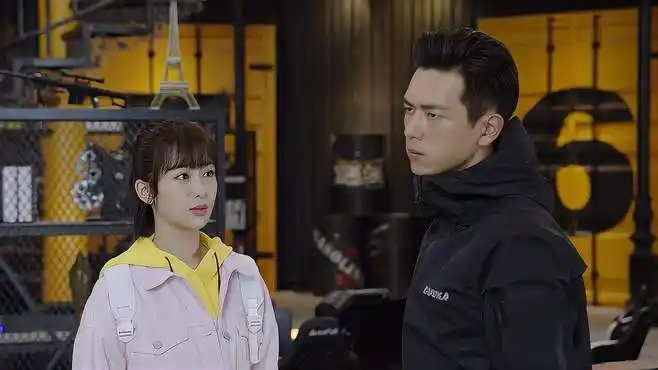 亲爱的热爱的:佟年懂事的让人心疼,韩商言再不回头,你迟早后悔-影视综