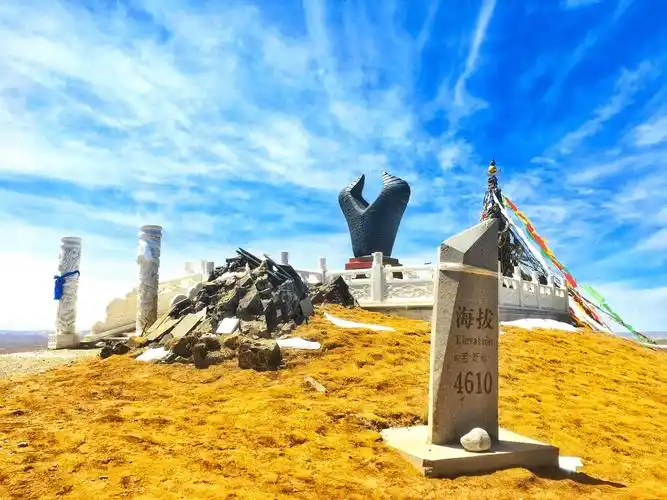 线连起来走 ,从稻城亚丁到云南香格里拉找到一条持续可通行的路一样