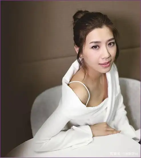 tvb花旦黄智雯大胆演出舞台剧不怕男友吃醋,透露将与胡定欣拍剧