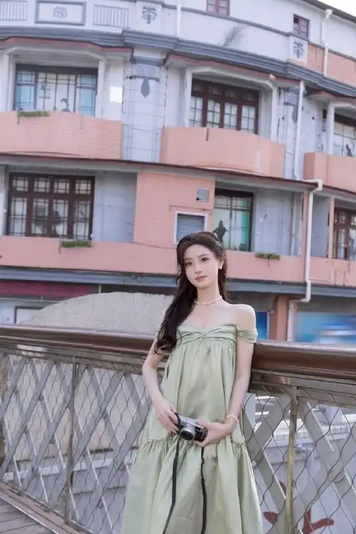 陈意涵森系油画感造型##陈意涵好像童话里的公主