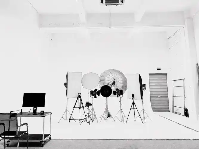 深圳影棚出租龙岗摄影棚120元小时