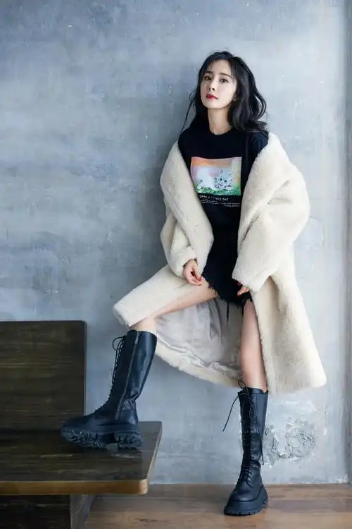 moco代言人杨幂##杨幂私服