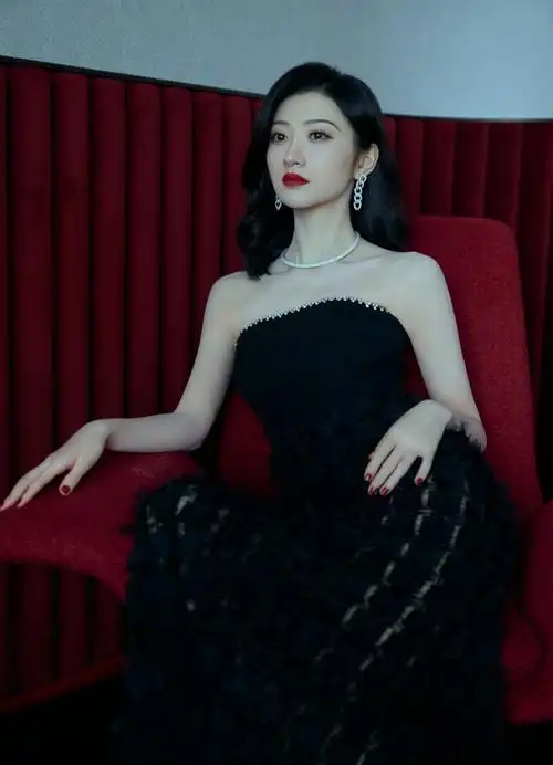 景甜黑纱镂空抹胸裙