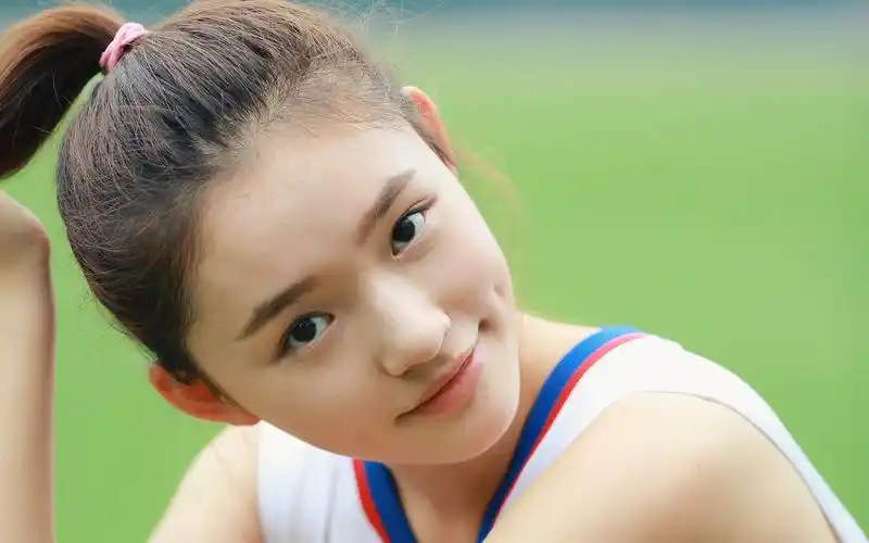 美人鱼林允校园小清新写真高清壁纸