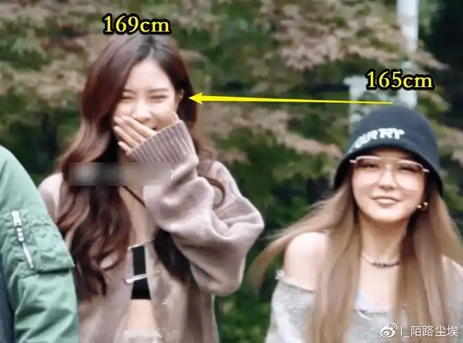 167的欧阳娜娜和168的刘雨昕同框看清这差距没人撒谎我不信