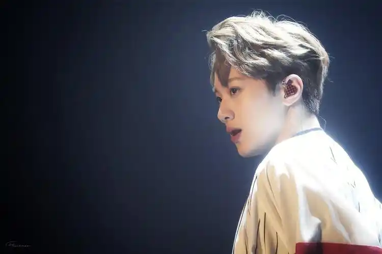 赖冠霖 cr:logo - 堆糖,美图壁纸兴趣社区