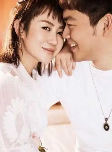 马丽和老公婚纱照公布甜蜜溢出屏幕