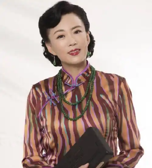 演员马丽:国家一级演员,被丈夫宠爱31年,戏红人不红也幸福