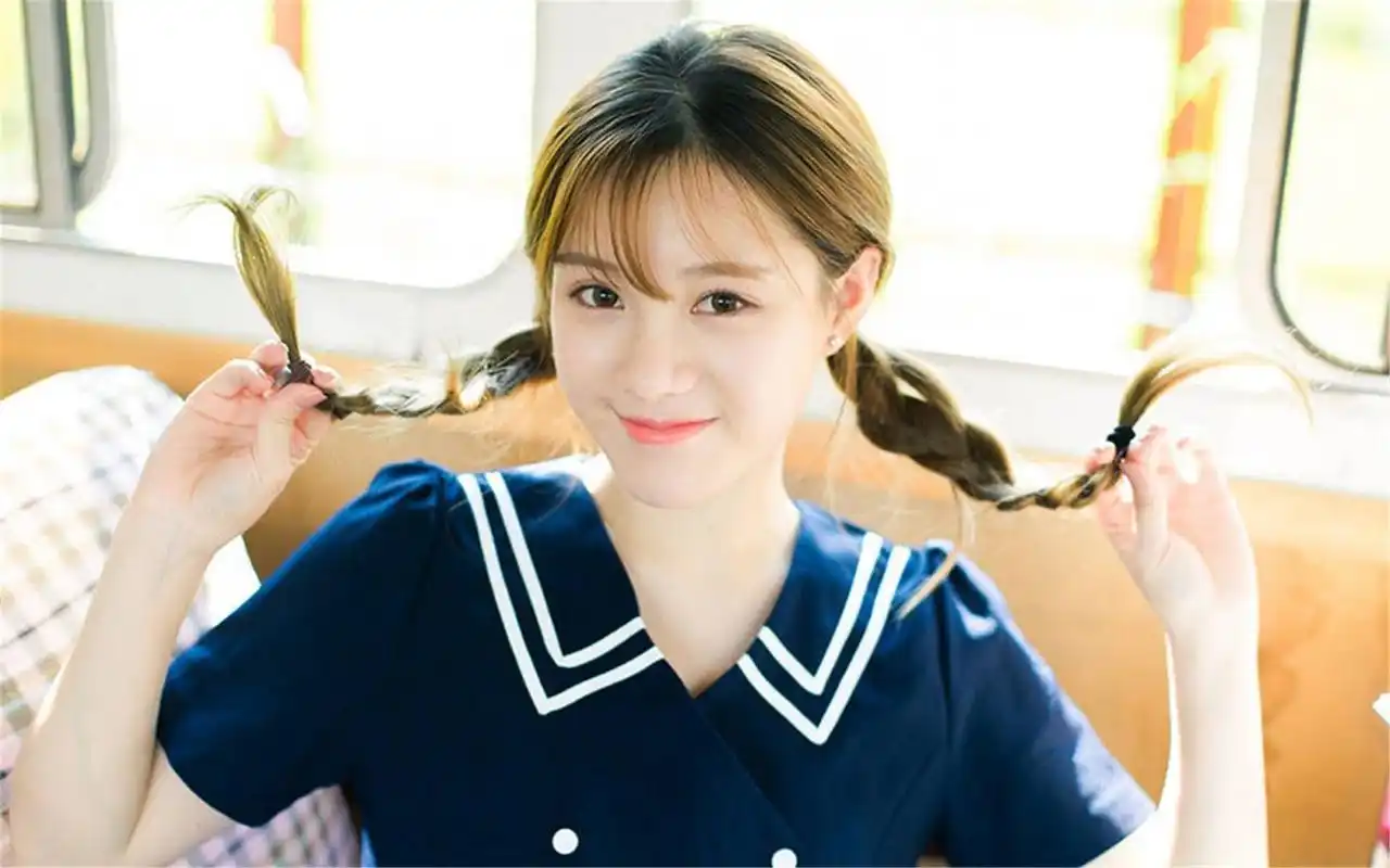 绮里嘉ula大红情趣内衣高清火辣写真ipad壁纸,清新的性感美女,穿着