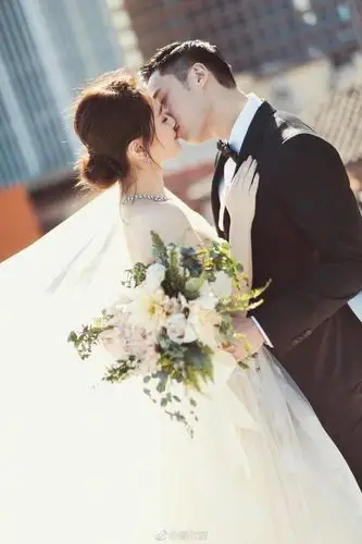 张韶涵遗憾因工作没参加阿娇婚礼 感谢对方的陪伴