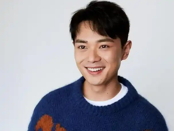 《山河枕》爆火,曹骏惊艳的古装扮相,是对内娱普男的最强反击