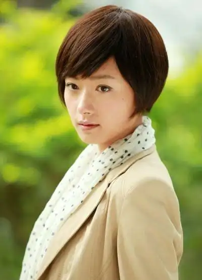 古装的万茜太美了,出道17年低调演戏,颜值演技兼备的实力派_网易订阅